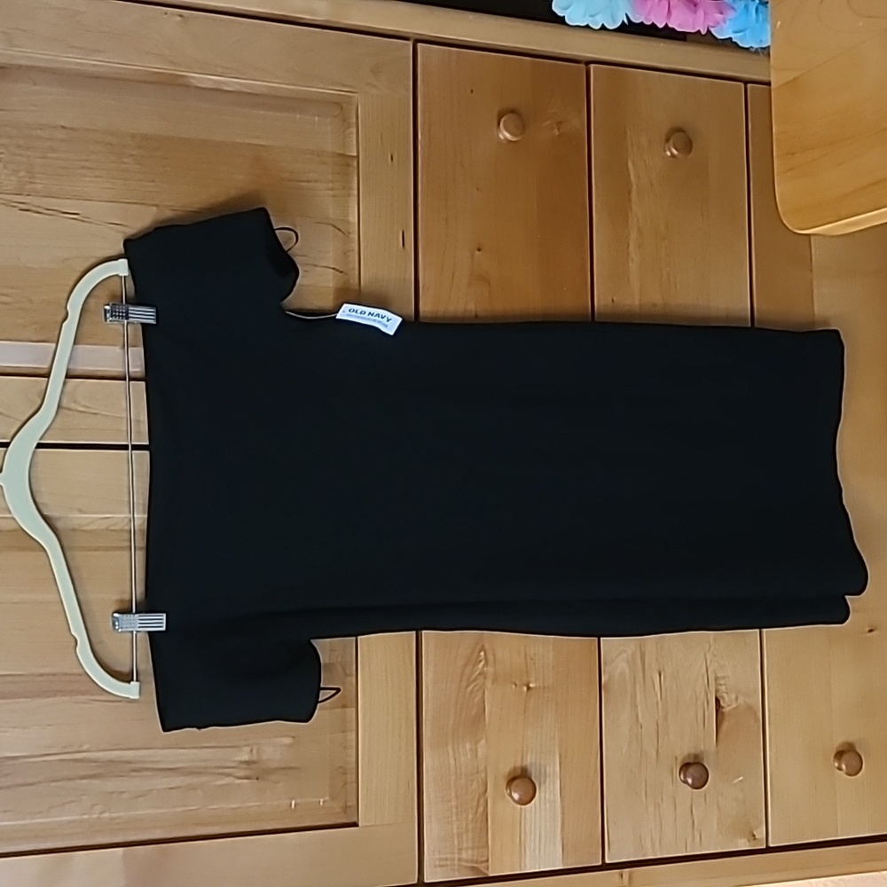 Old Navy off the shoulder black dress